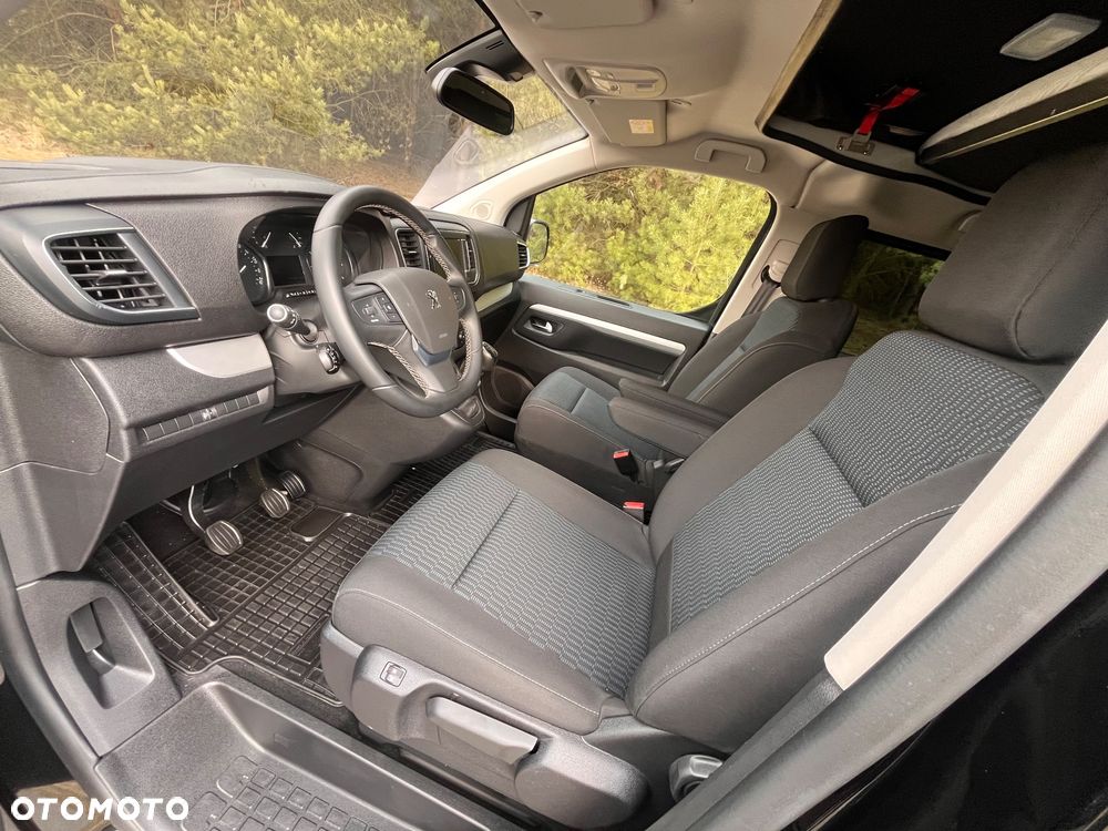 Peugeot Traveller Panama U10 2024r - 33