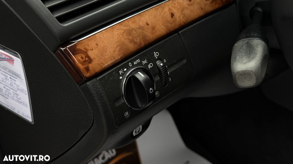 Mercedes-Benz E - 15