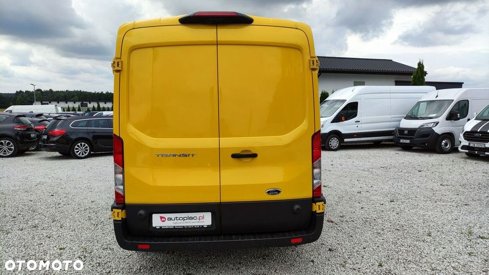 Ford Transit - 12