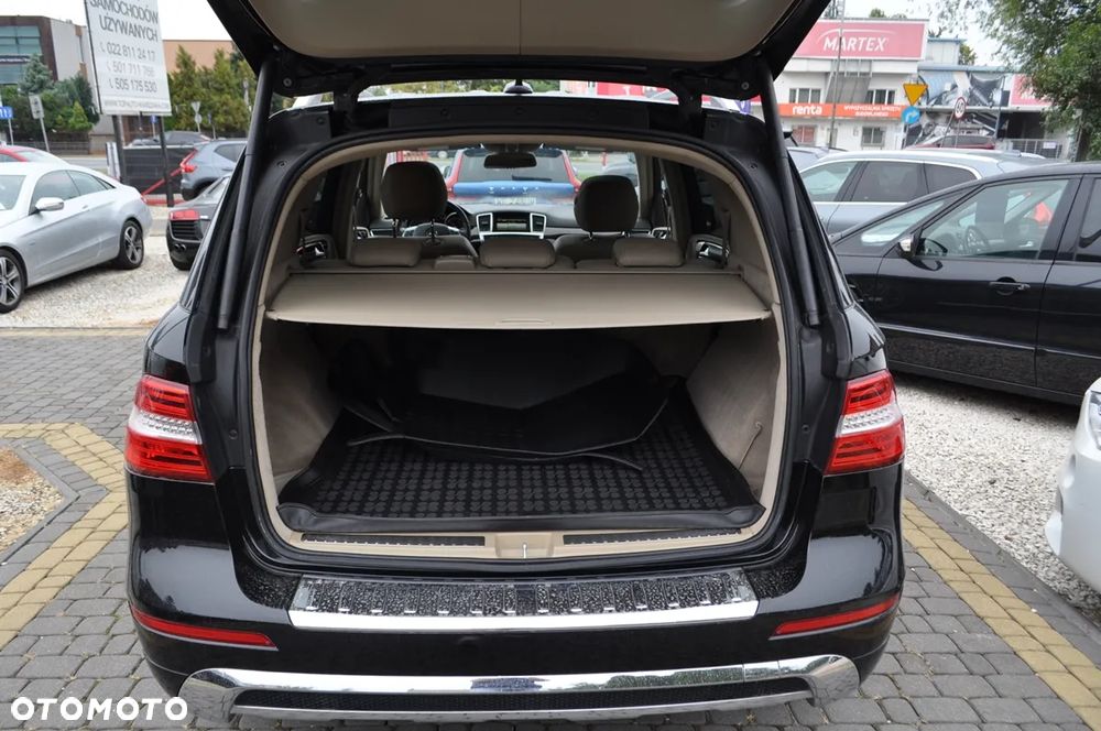 Mercedes-Benz ML 350 4MATIC BlueEFFICIENCY 7G-TRONIC Edition 1 - 32