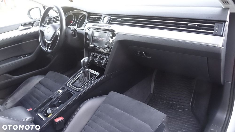 Volkswagen Passat - 7