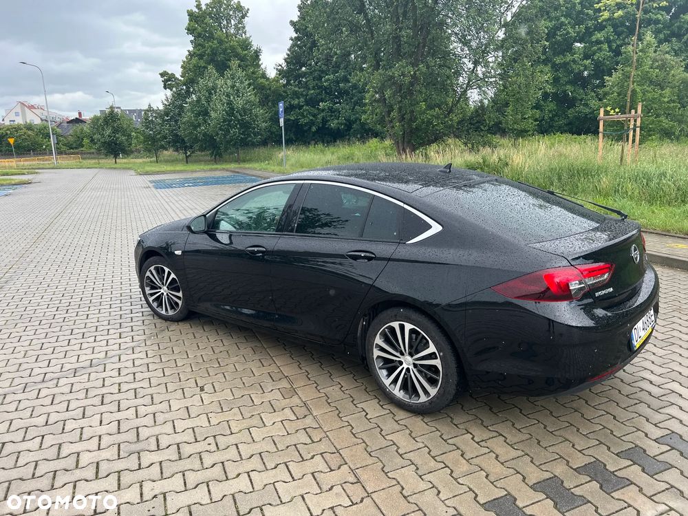 Opel Insignia - 1