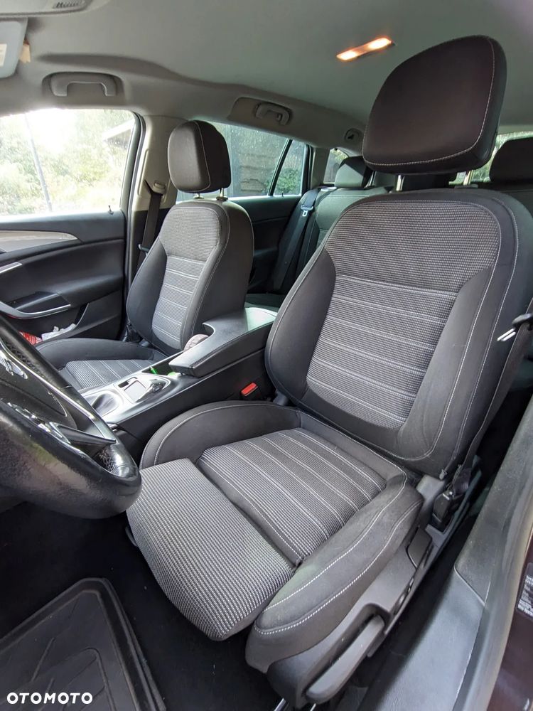 Opel Insignia - 15