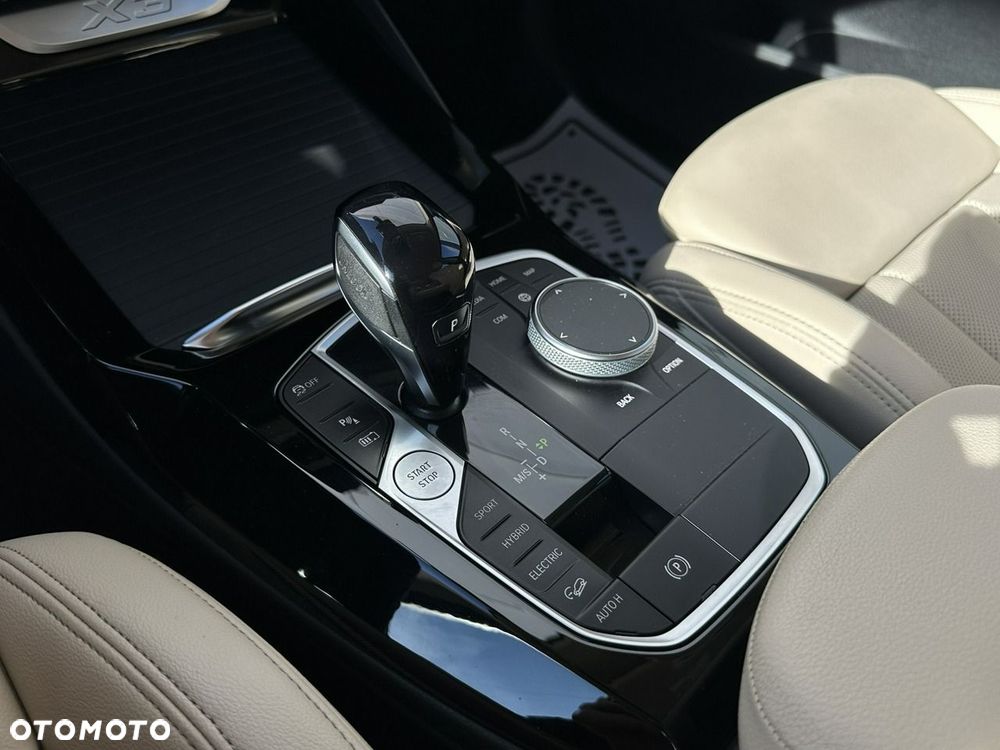 BMW X3 xDrive30e Advantage - 31