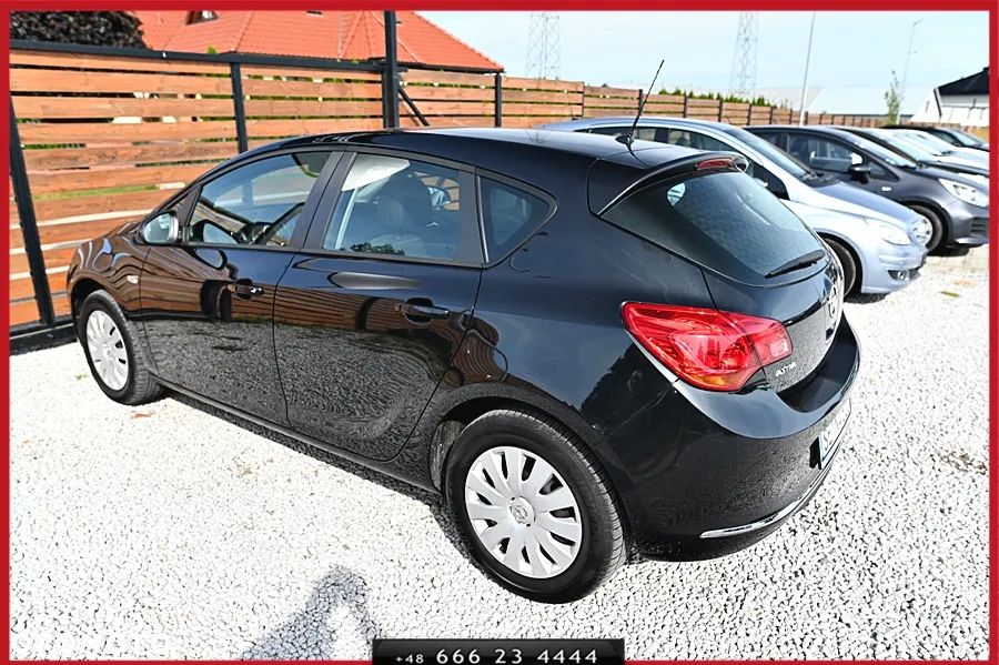 Opel Astra 1.6 Sport EU6 - 10