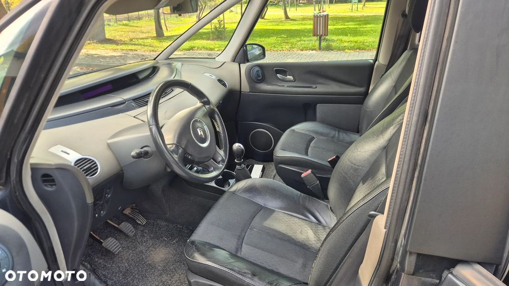 Renault Espace 2.2 dCi Expression - 8