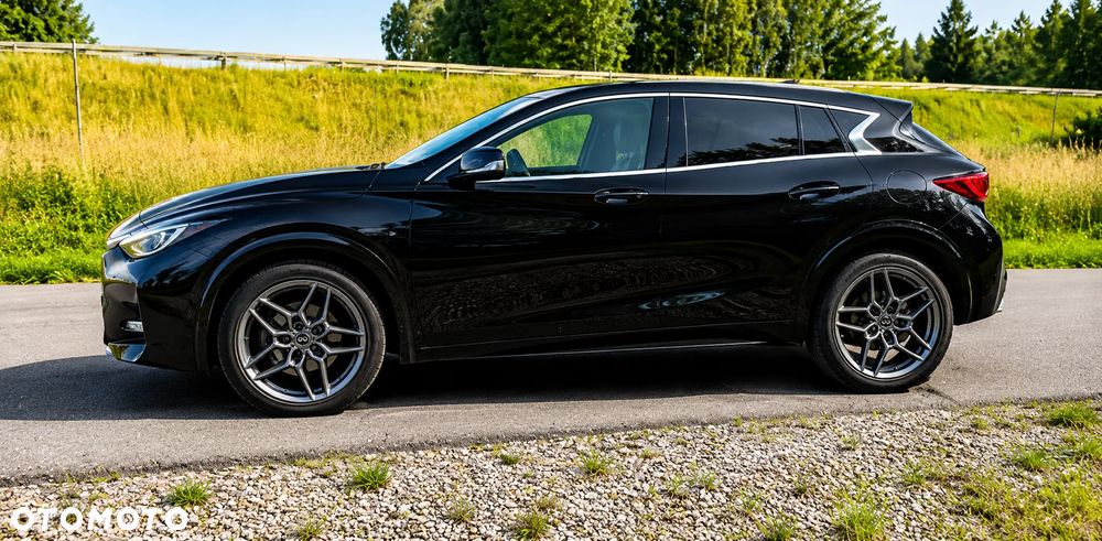 Infiniti Q30 1.5d Premium - 4