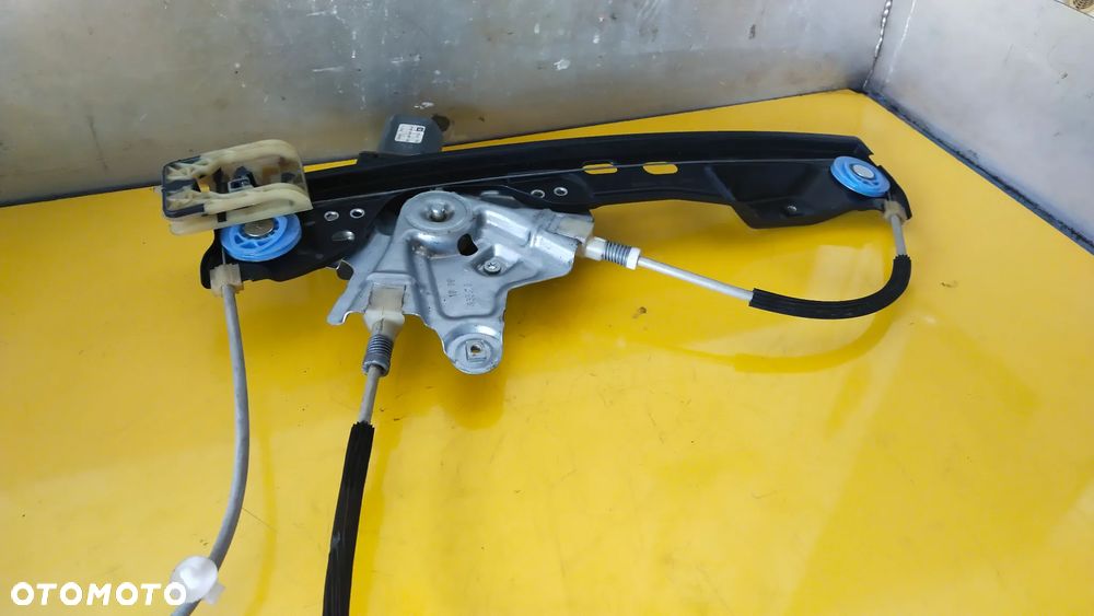 Silniczek wycieraczki prawy przod  OPEL INSIGNIA 2009R - 3