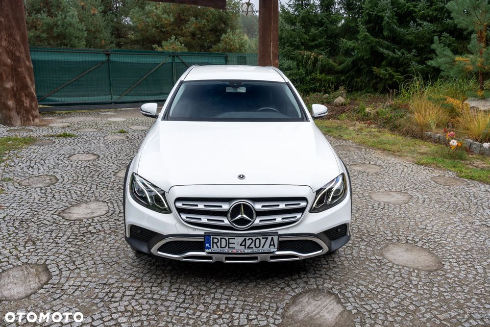 Mercedes-Benz Klasa E 220 d 4Matic 9G-TRONIC Avantgarde - 6