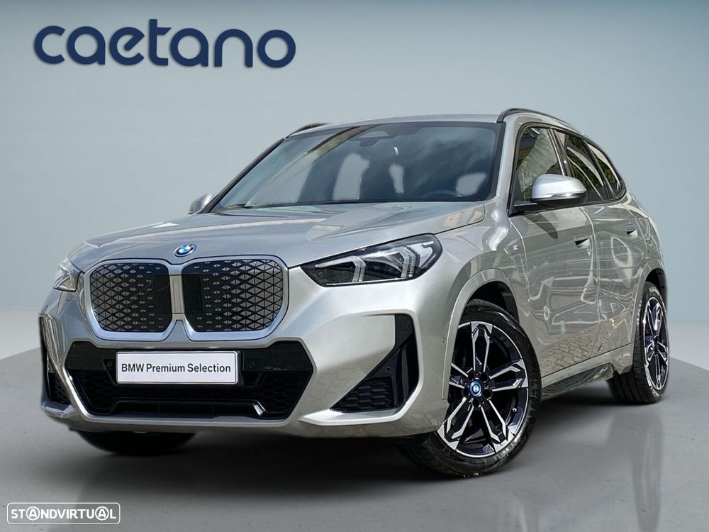 BMW iX1 eDrive20 Pack Desportivo M - 1