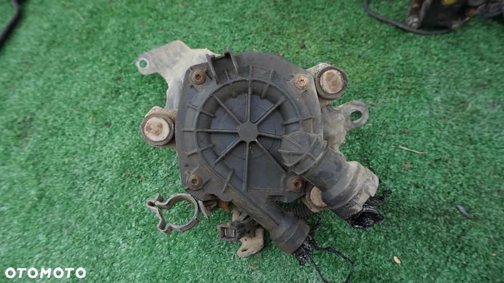 Saab 9-3 Vectra Signum 2.8 V6 turbo 55560133 pompa powietrza - 1