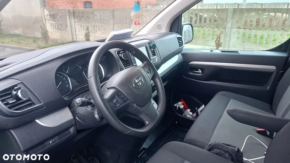 Toyota ProAce - 11