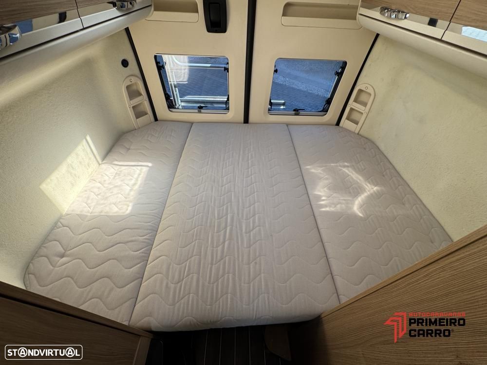 Adria Twin 600 SP cama transversal - 2