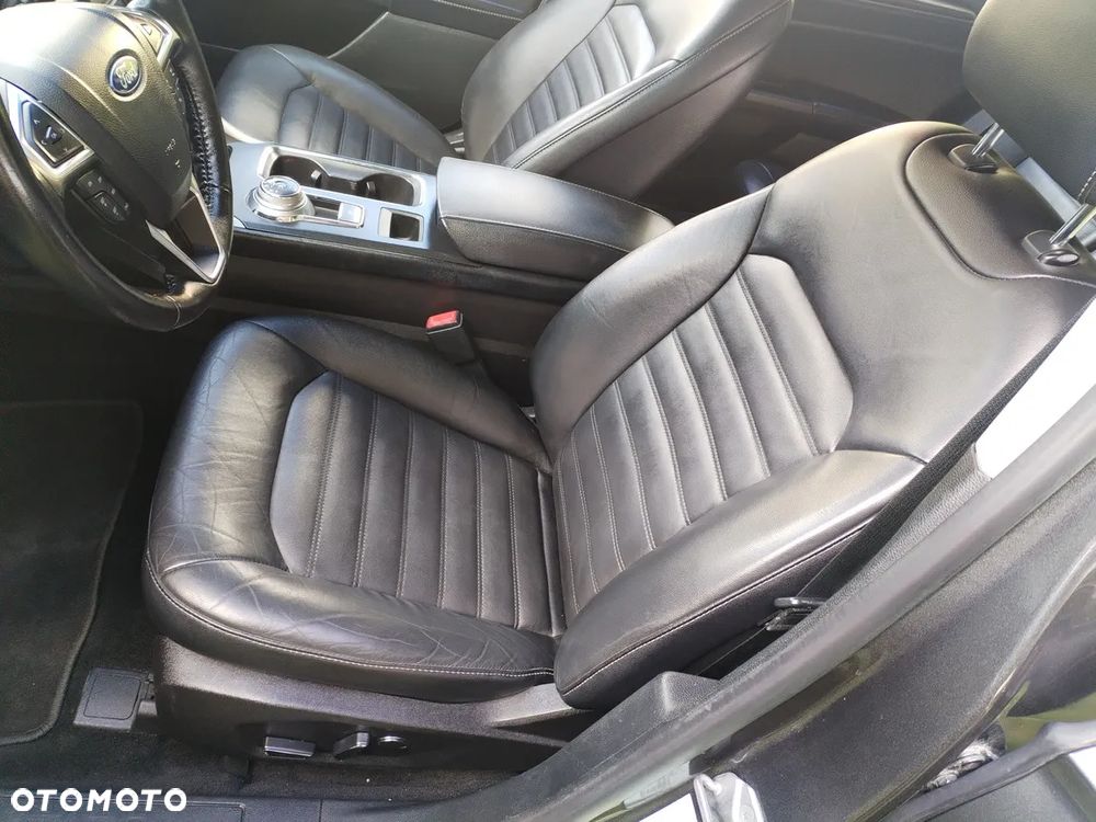 Ford Mondeo - 12