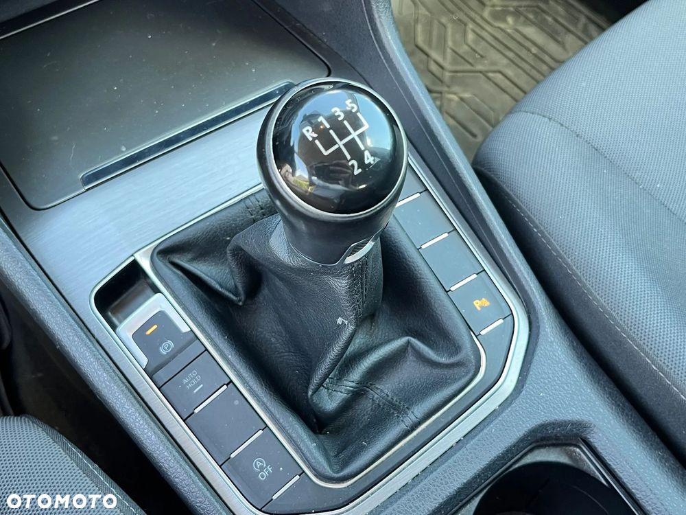 Volkswagen Golf 1.6 TDI BlueMotion Technology Allstar - 20