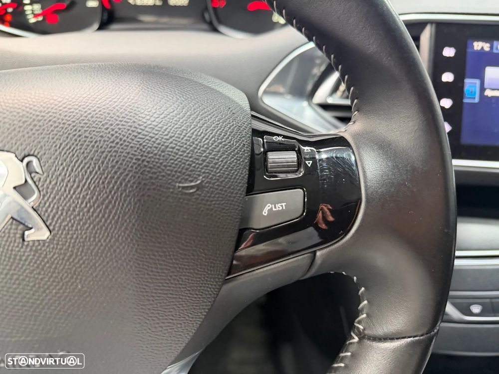 Peugeot 308 SW 1.2 PureTech Style - 20