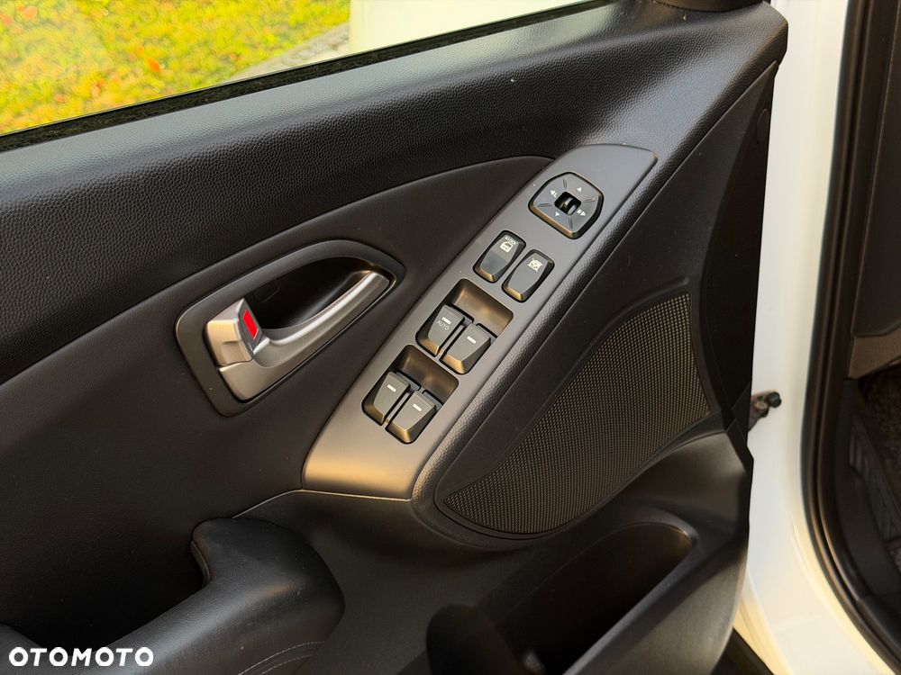 Hyundai ix35 2.0 Premium 2WD - 29