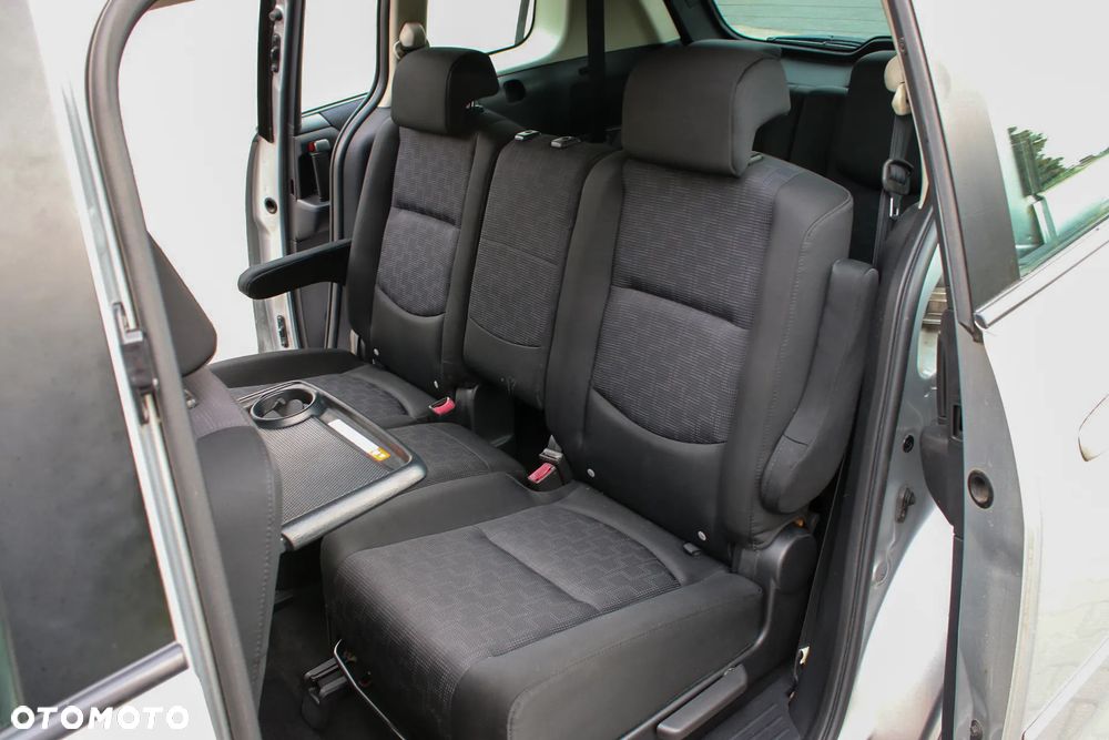 Mazda 5 2.0 Active - 29