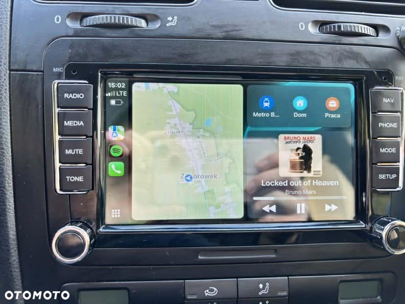 Volkswagen Jetta 1.6 FSI Comfortline - 22