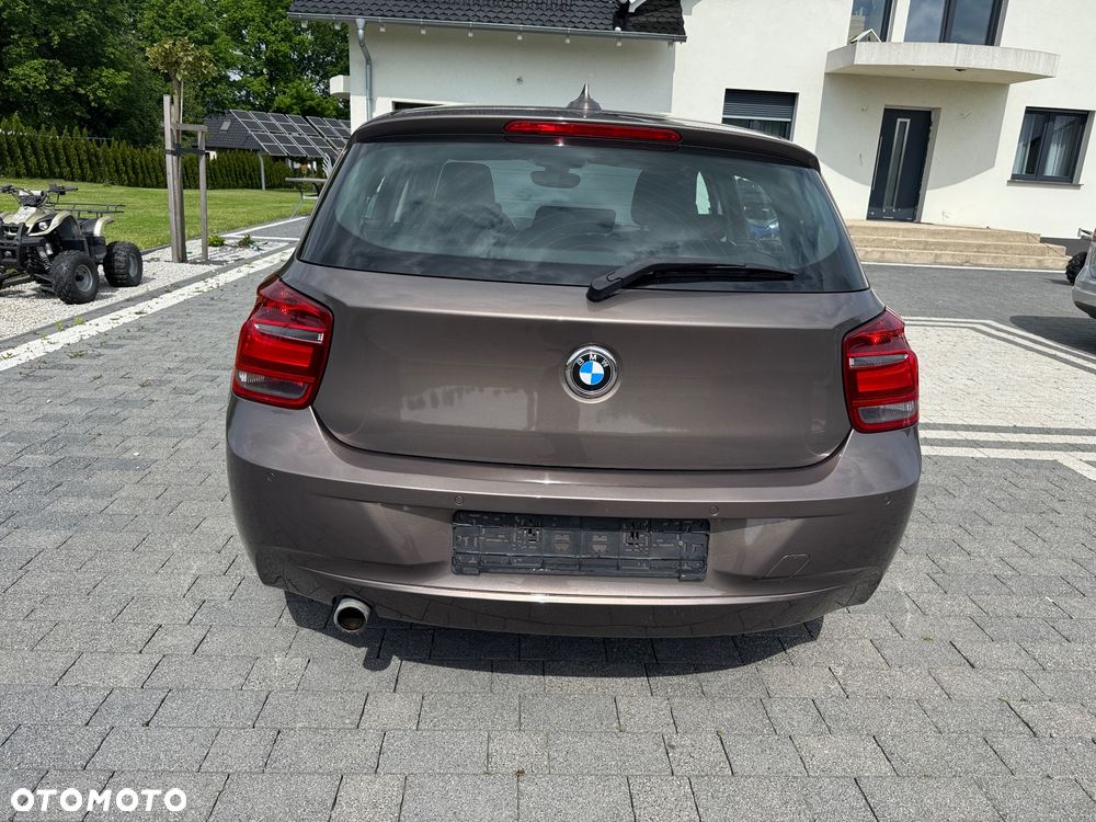 BMW Seria 1 116d - 5