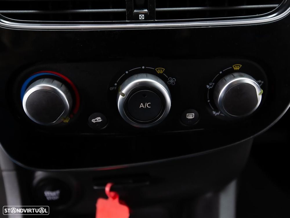 Renault Clio 0.9 TCe Limited Bi-Fuel - 14