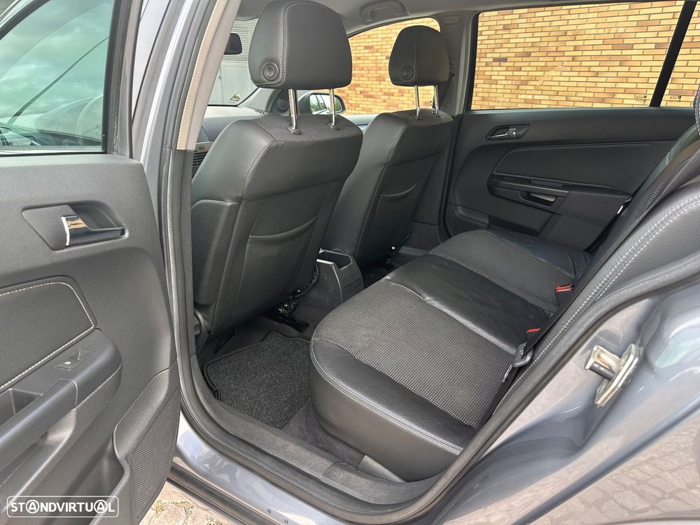 Opel Astra 1.7 CDTI Elegance - 38