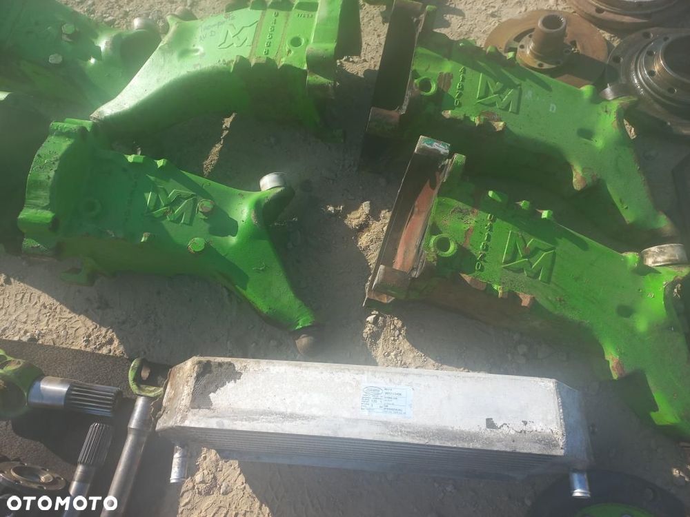 Części MERLO siłownik hydrauliczny,zamek siłowy, 08350803043501A, 28,7 Blok zaworowy, 26,6 ,układ planetarny32,12 pochwa mostu 045568 ,041870,045367,097686,042440,wkład mostu 024849,P36.10,dyferencjau,nagrzewnica,klimatyzator,053121,107714,13 atak,spoiler,klamka,rozdzielacz sterujący 4011840, 057347,chłodnica kuler,oleju,krzyżak,półoś,piasta,cewka,zawór,nadmuch,wentylator manitou,joystick,płyta sterująca, - 6