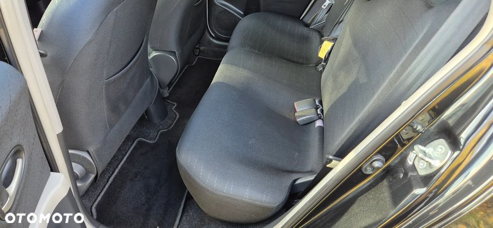 Toyota Yaris 1.3 VVT-i Executive - 14