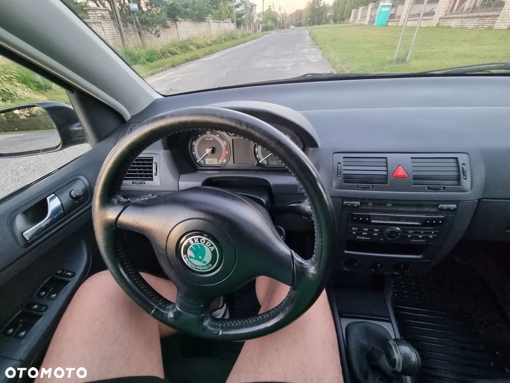 Skoda Fabia 1.4 16V Elegance - 22