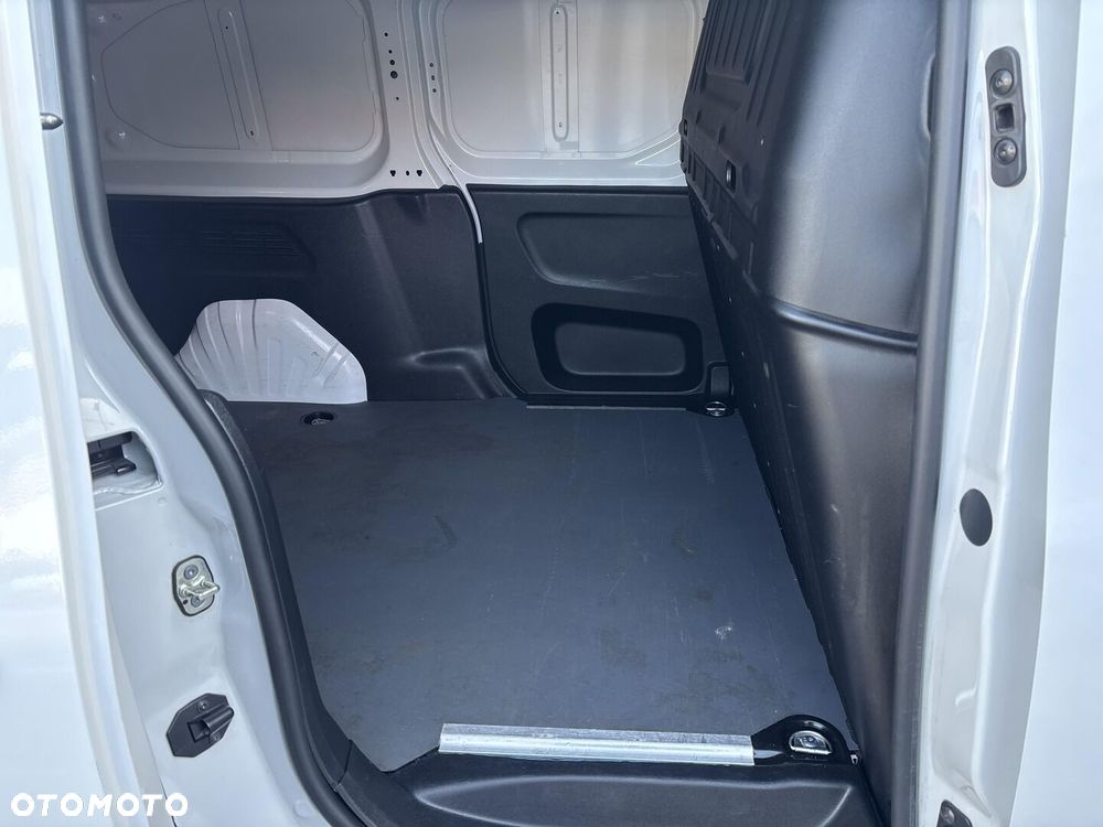 Toyota PROACE CITY - 12