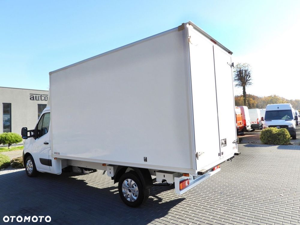 Renault MASTER KONTENER 8 PALET TEMPOMAT NAWIGACJA LEDY KLIMATYZACJA  145KM - 11