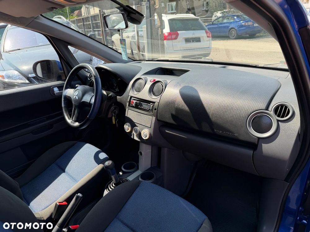 Mitsubishi Colt 1.3 Invite - 27
