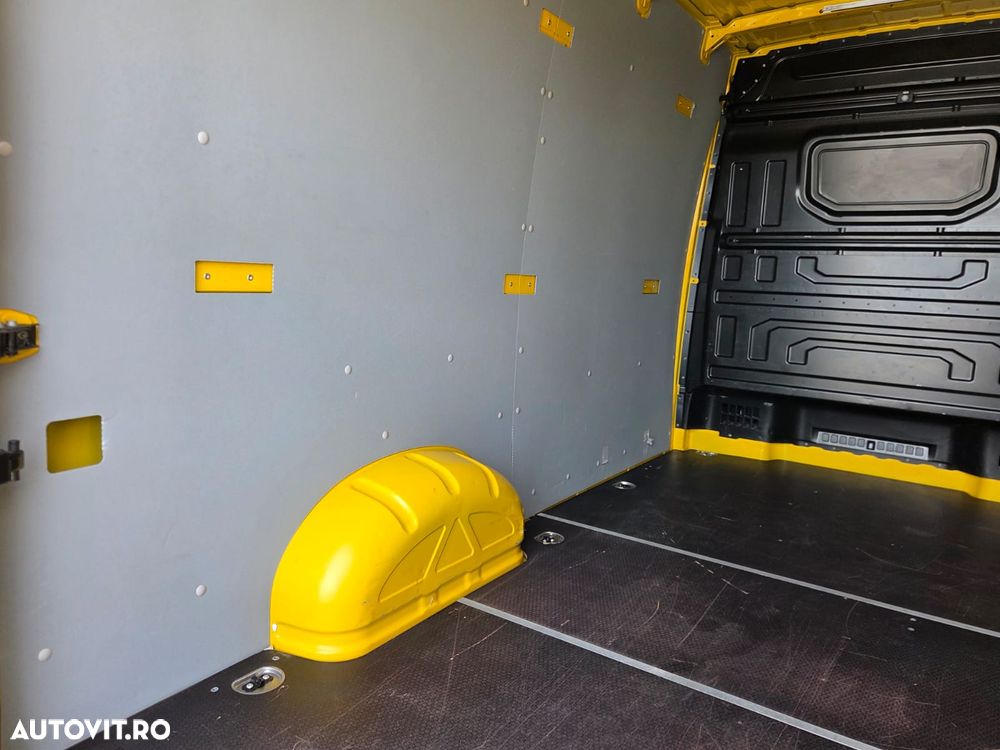 Volkswagen New Crafter L3H2 - 13