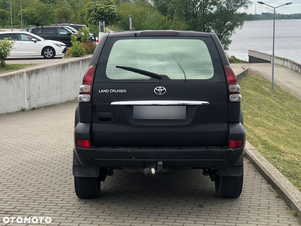 Toyota Land Cruiser - 17