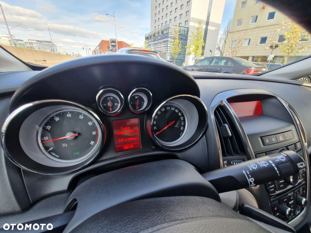 Opel Astra 1.4 T Cosmo EU6 - 37