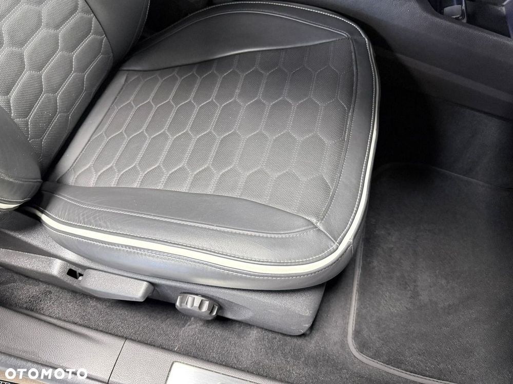 Ford Mondeo 2.0 EcoBlue VIGNALE - 26