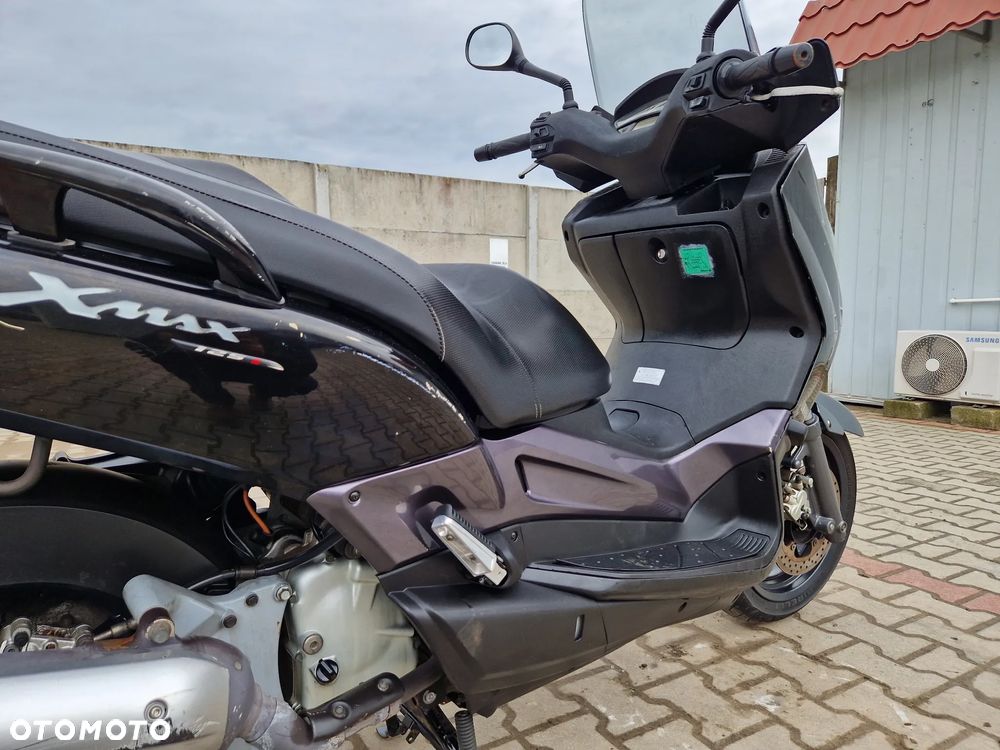 Yamaha X-max - 26