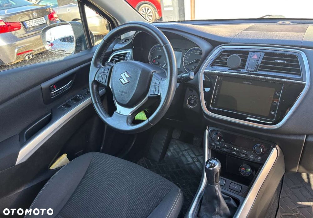 Suzuki SX4 S-Cross - 11