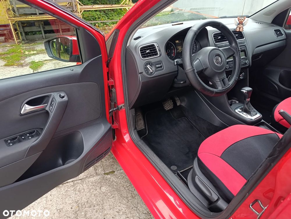 Volkswagen Polo 1.4 16V Comfortline DSG - 14
