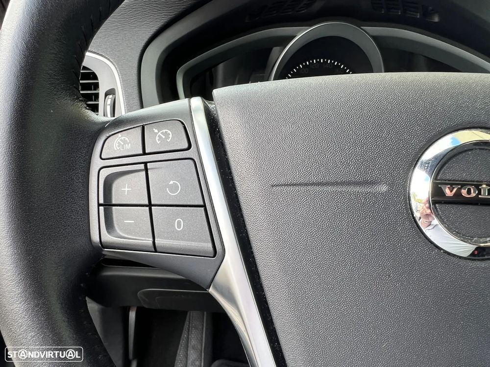 Volvo V40 Cross Country 1.5 T3 Plus Geartronic - 30