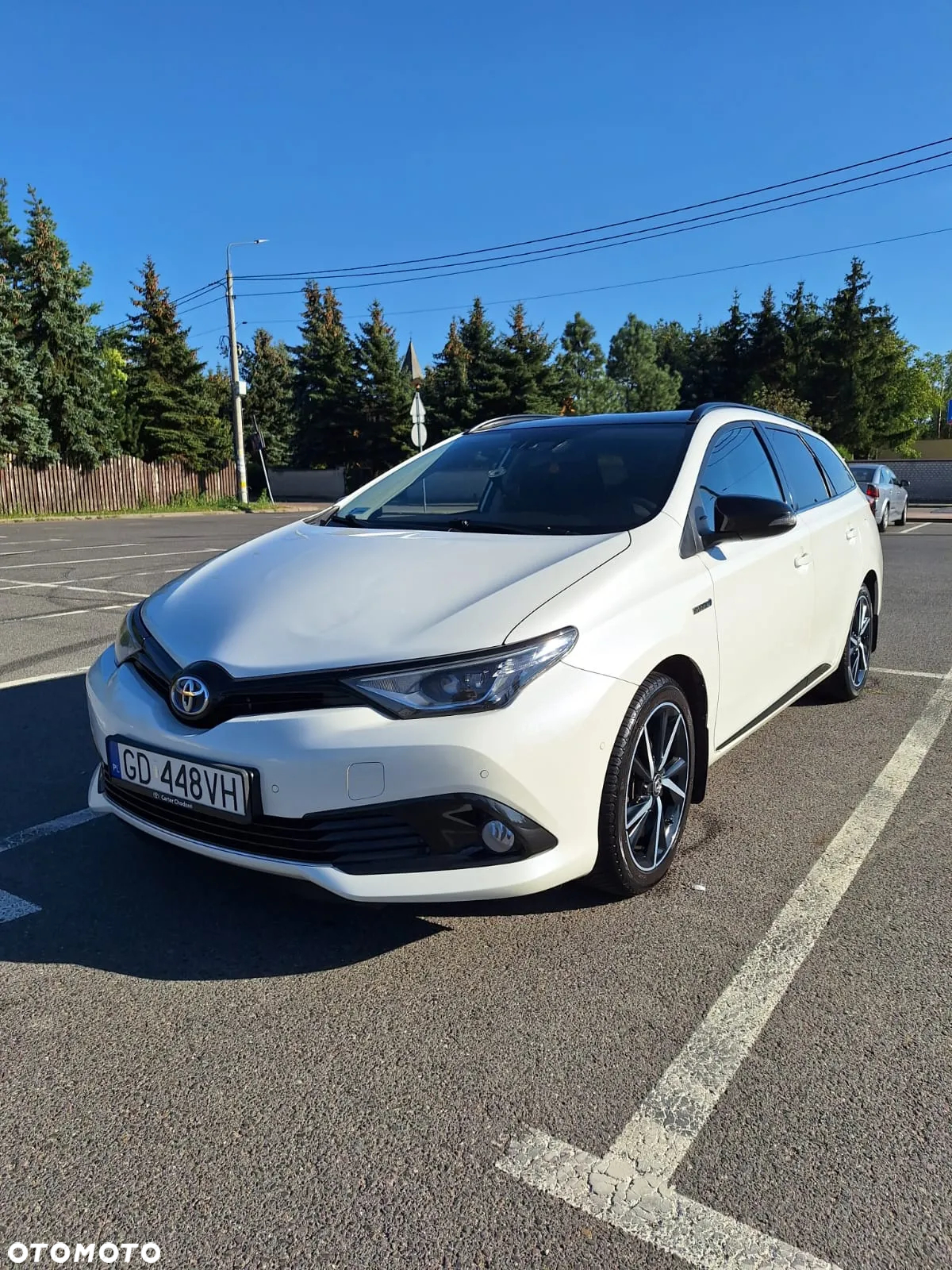 Toyota Auris Hybrid 135 Selection - 12