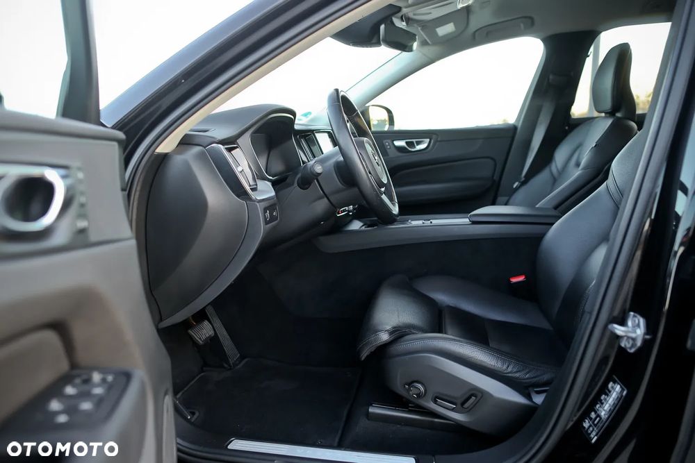 Volvo XC 60 D4 AWD Geartronic Inscription - 19