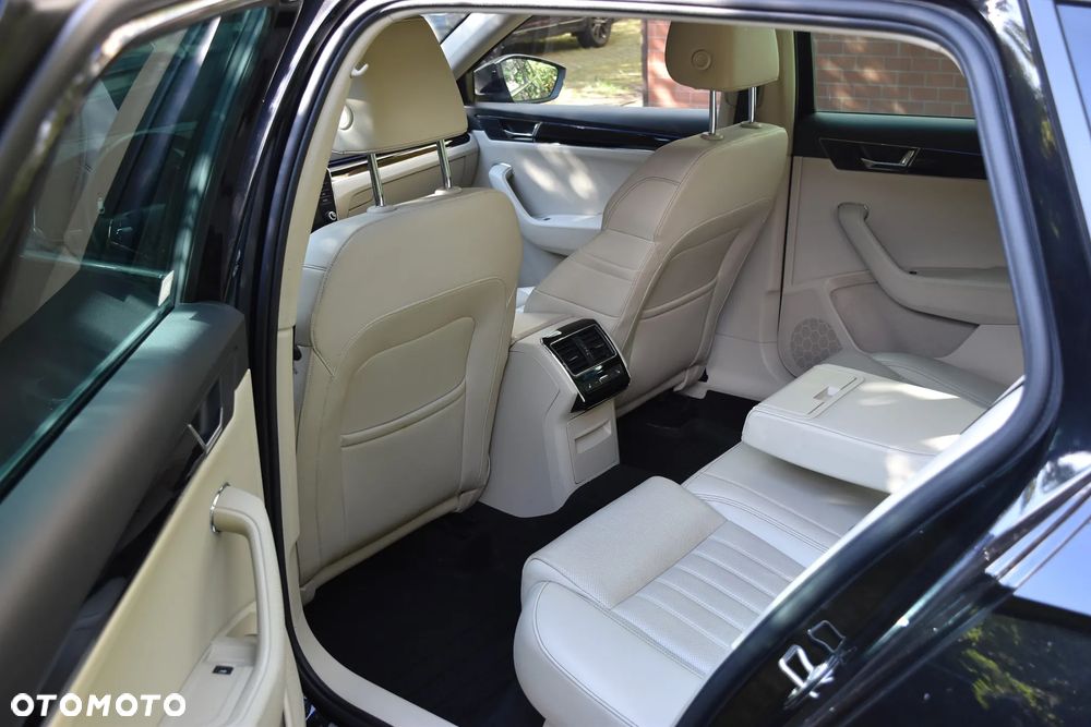 Skoda Superb 1.4 TSI Plug-In Hybrid L&K DSG - 17