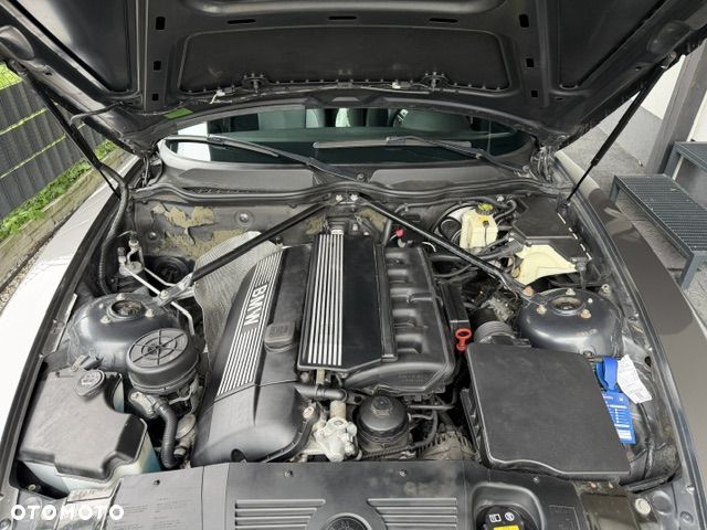 BMW Z4 2.2i - 14