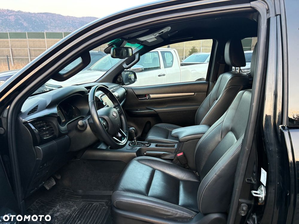 Toyota Hilux - 5