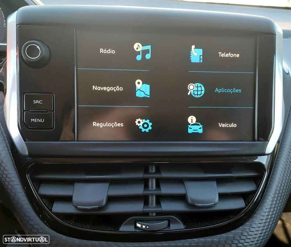 Peugeot 2008 1.2 PureTech Allure - 8