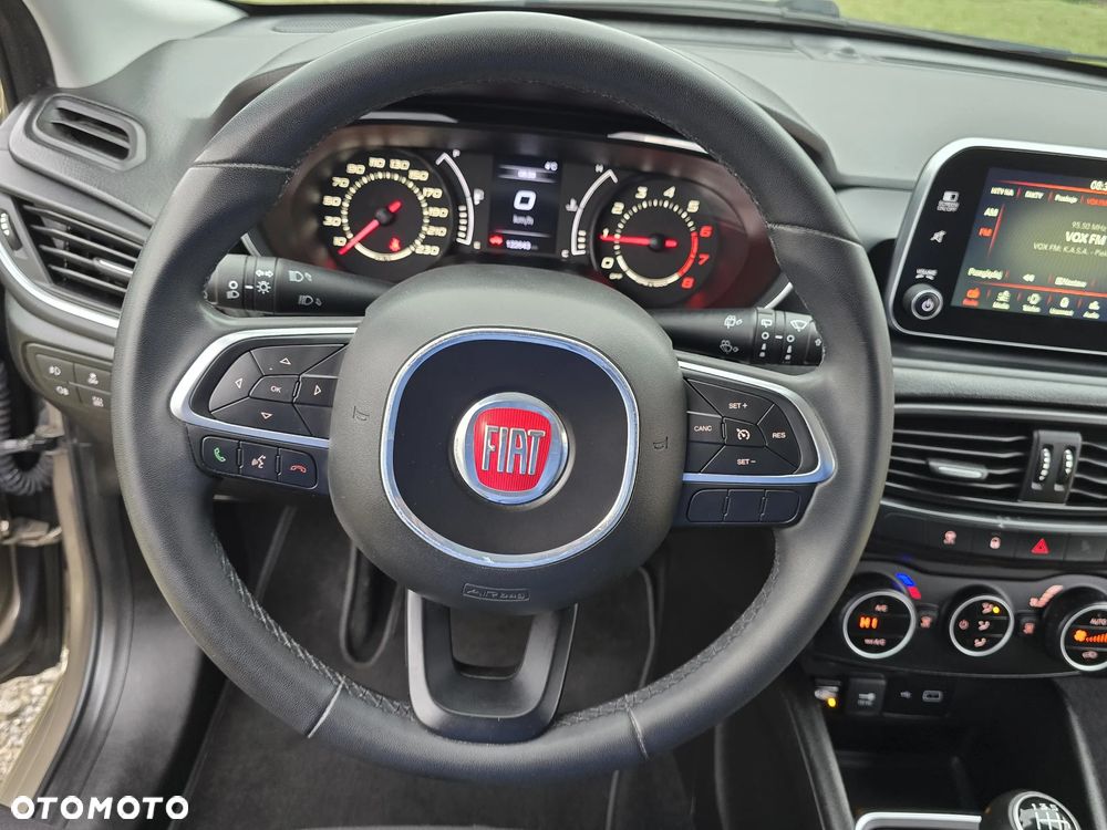 Fiat Tipo 1.4 16v Lounge EU6d - 14