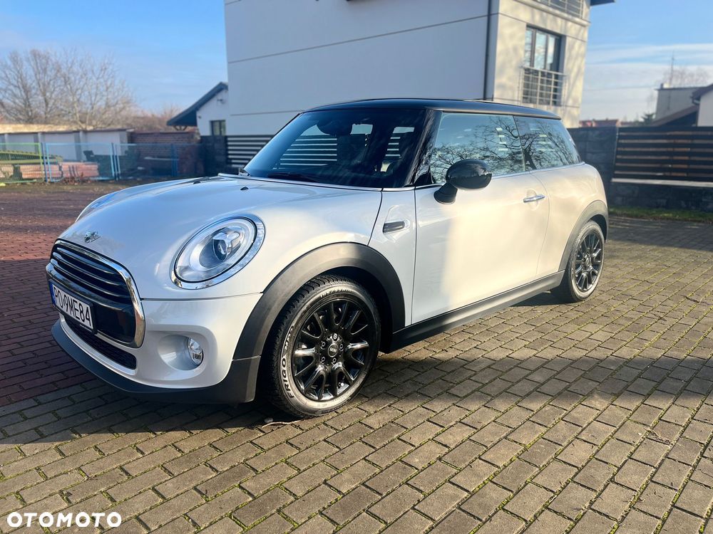 MINI Cooper Standard - 2