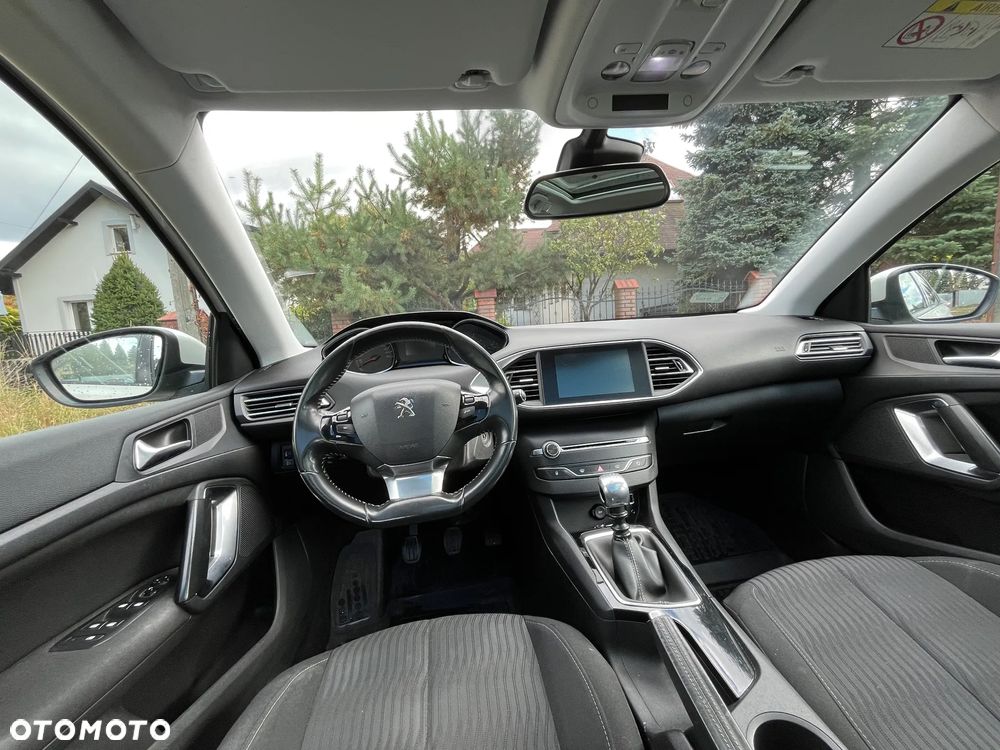 Peugeot 308 SW 1.2 PureTech Active S&S - 12