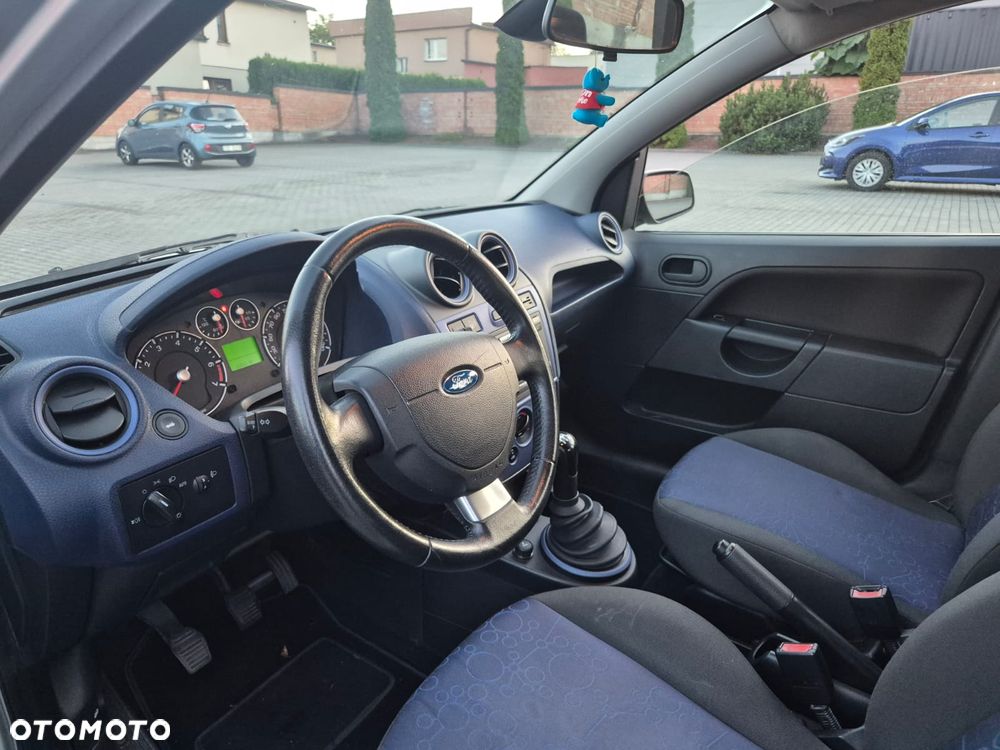 Ford Fiesta 1.4 Ghia - 7